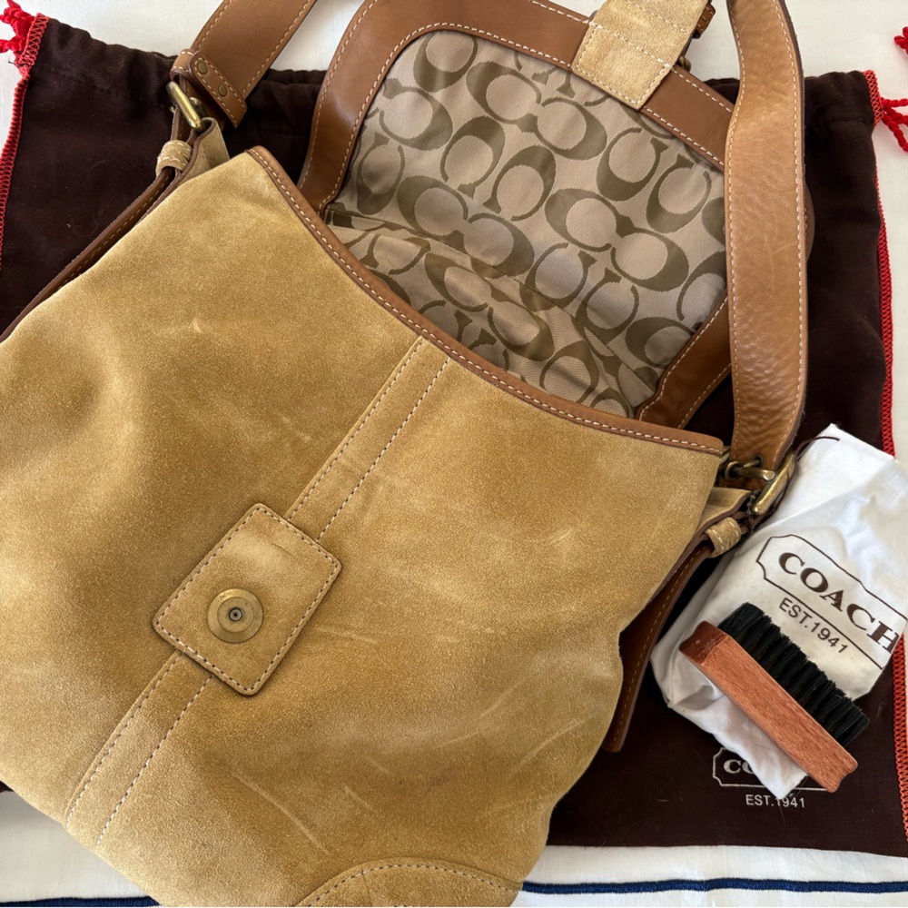 COACH Vintage Suede Purse 👜